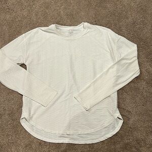 Long sleeve athletic top
